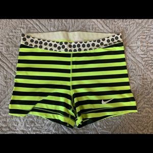 Nike Pro Shorts - GUC - XL